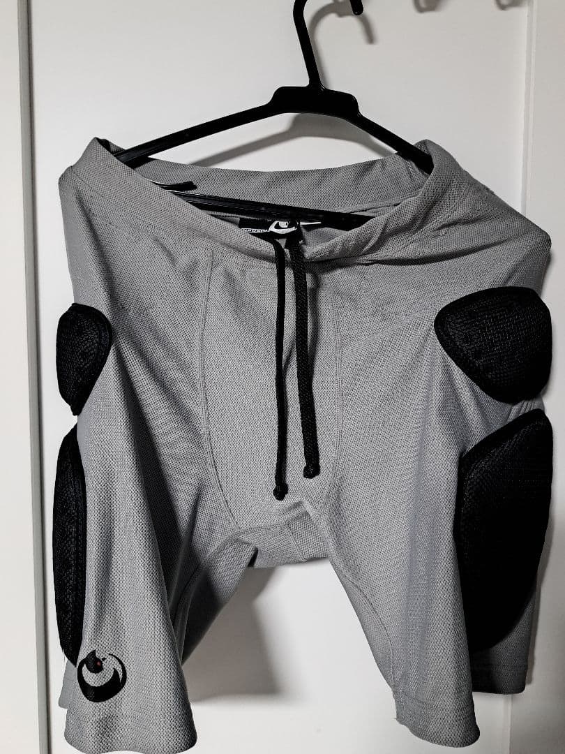 INDUSTY上プロテクター 下ebs Mサイズ 若干腕にほつれあり