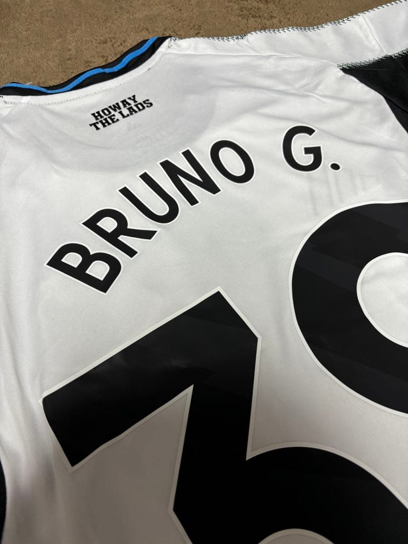 ニューカッスル　ギマランイス　ホーム　ユニフォーム