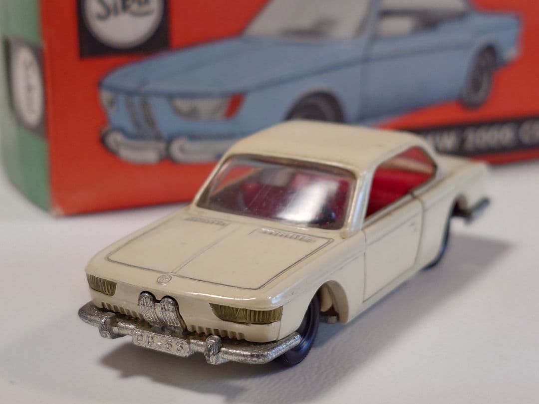 ミニカー Siku V266  2000 CS