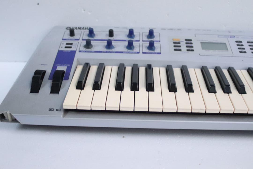 YAMAHA ヤマハ　61鍵　CS2xコントロールシンセサイザー