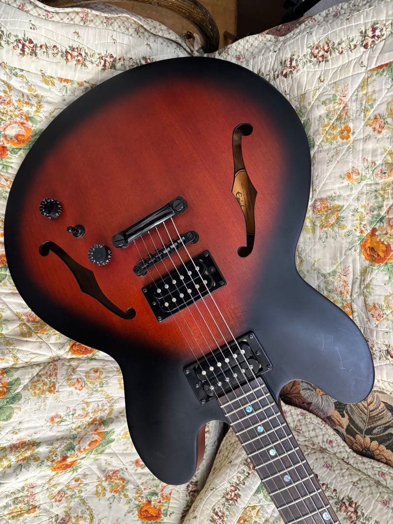 値下げ　‼️エピフォン　セミアコギタードットスタジオ