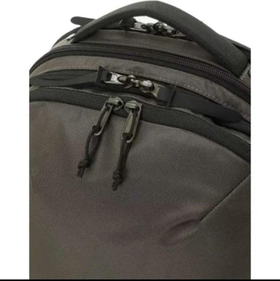 コロンビア　タイガーブルック 20l　BLACK