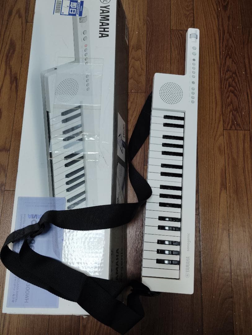 【再々々値下げ】 YAMAHA SHS-300 ショルダーキーボード ホワイト