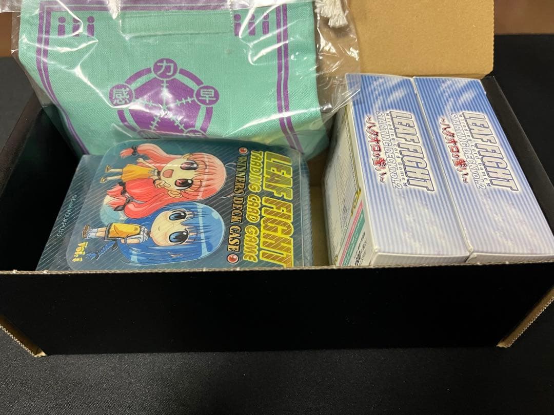 Leaf Fight リーフファイト　ストレージ・バインダー入り　限定ケース付き