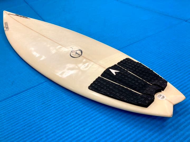183cm 6’0 ショートボード サーフボード 程度良好 神奈川 引き取り