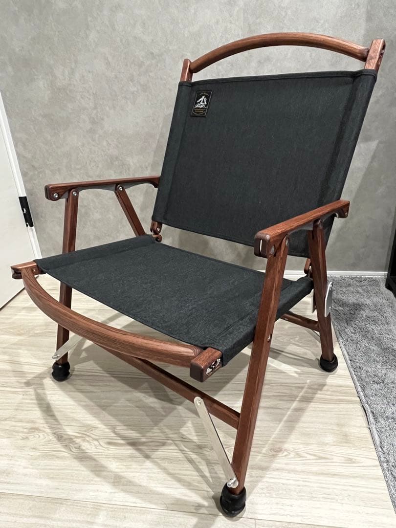 ブラックデザイン　チェア　ブラック