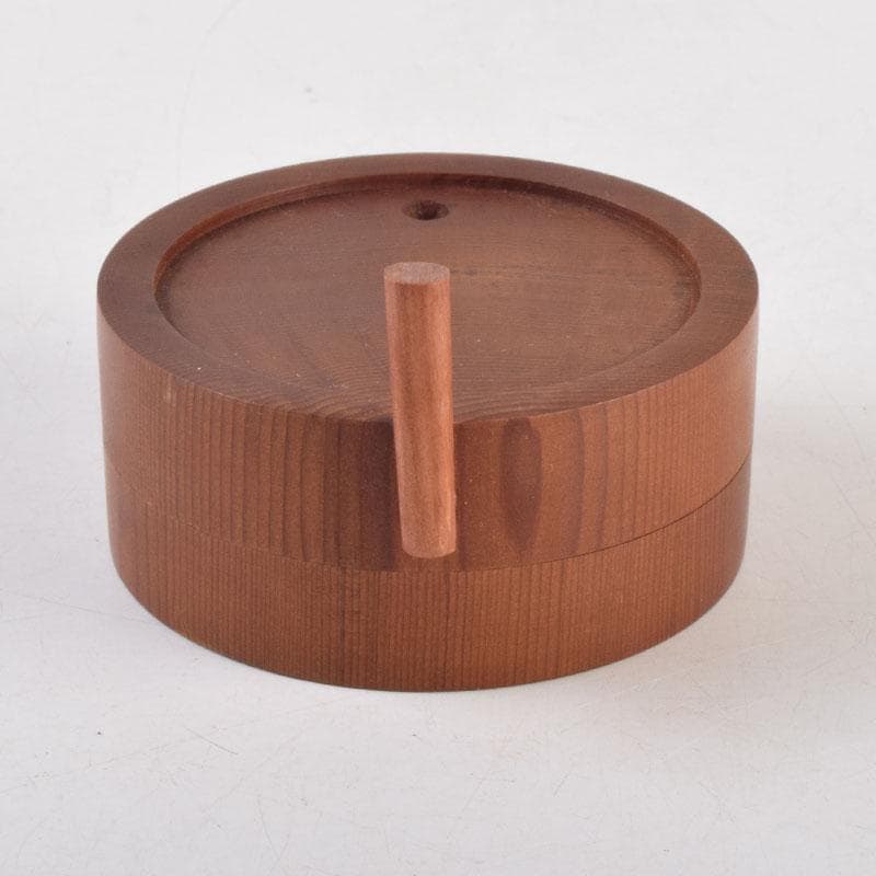 茶道具　飛騨一位一刀彫　川上彫房　香合　在銘　共箱　V　8797