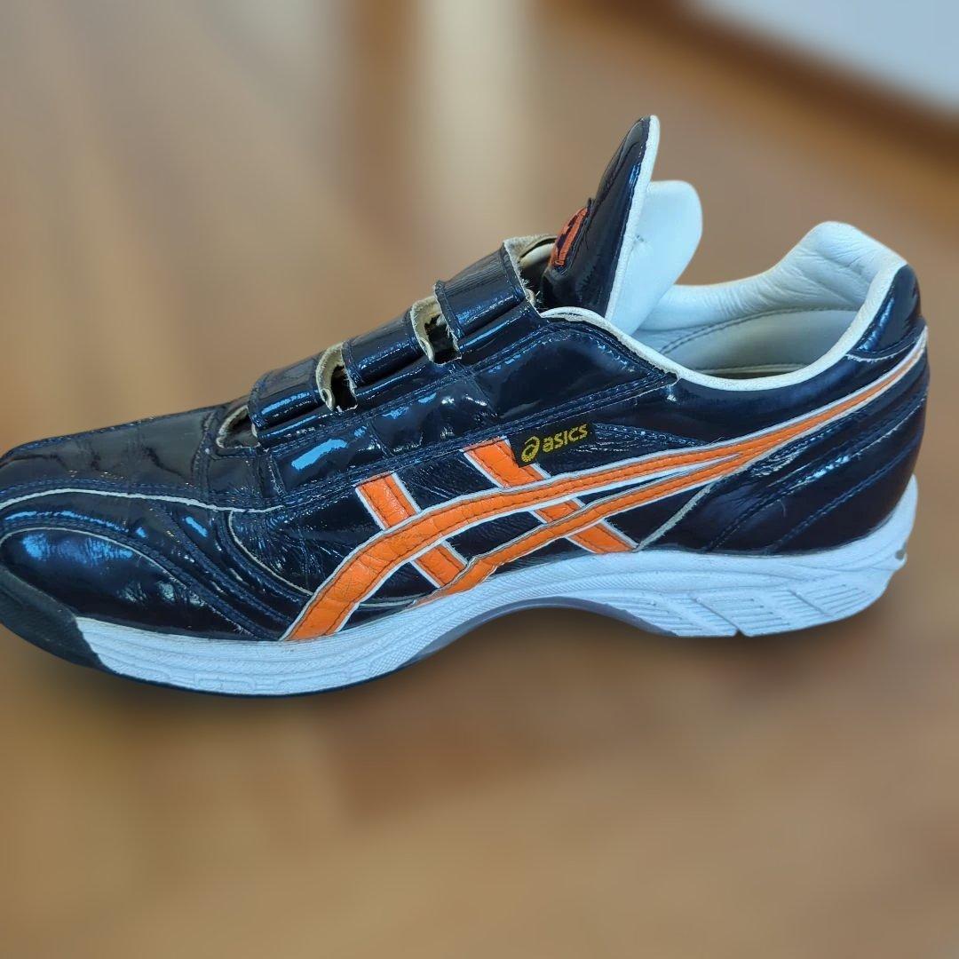 法政大学　アシックス　トレーニングシューズ　非売品　28.5