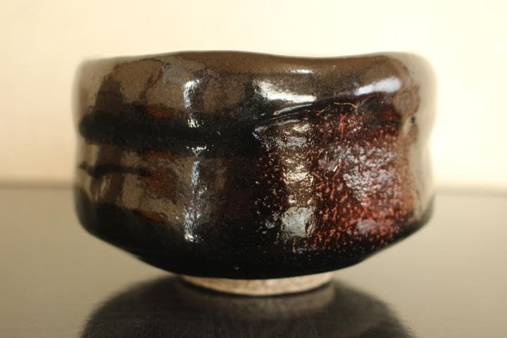 楽吉左衛門　九代「了入」黒茶碗／裏千家　十四代「淡々斎」極め　銘『寒菊』共箱付属