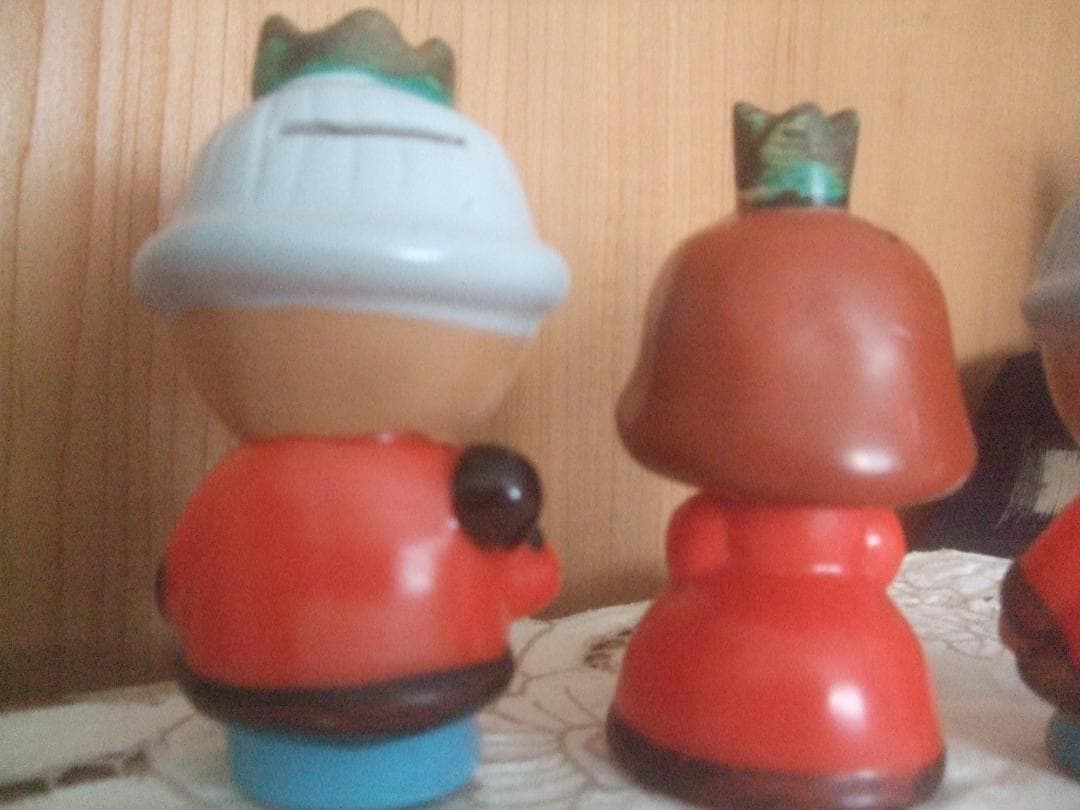 サモン★王様2個＆お妃さま1個★ ソフビ人形 ★貯金箱 ★3体セット