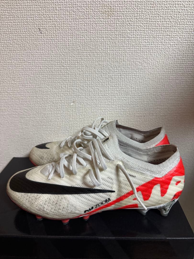 明日には値段戻しますNike Mercurial スパイクシューズ ホワイト