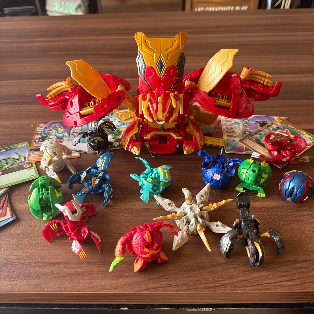 爆丸　バトルボールとトレーディングカードセット