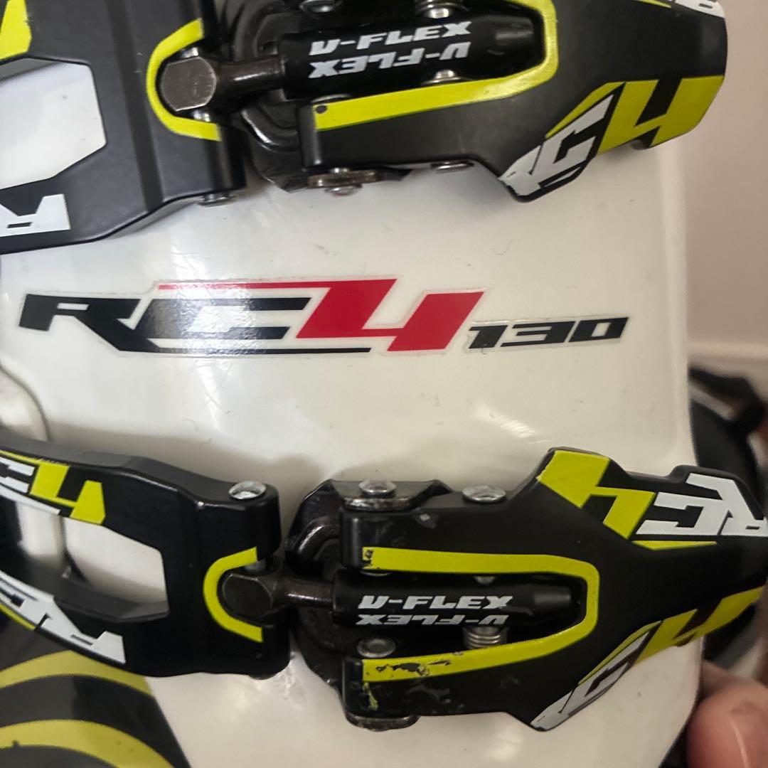 Fischer スキーブーツ　SOMA　VACUUM　RC4　130　24.5