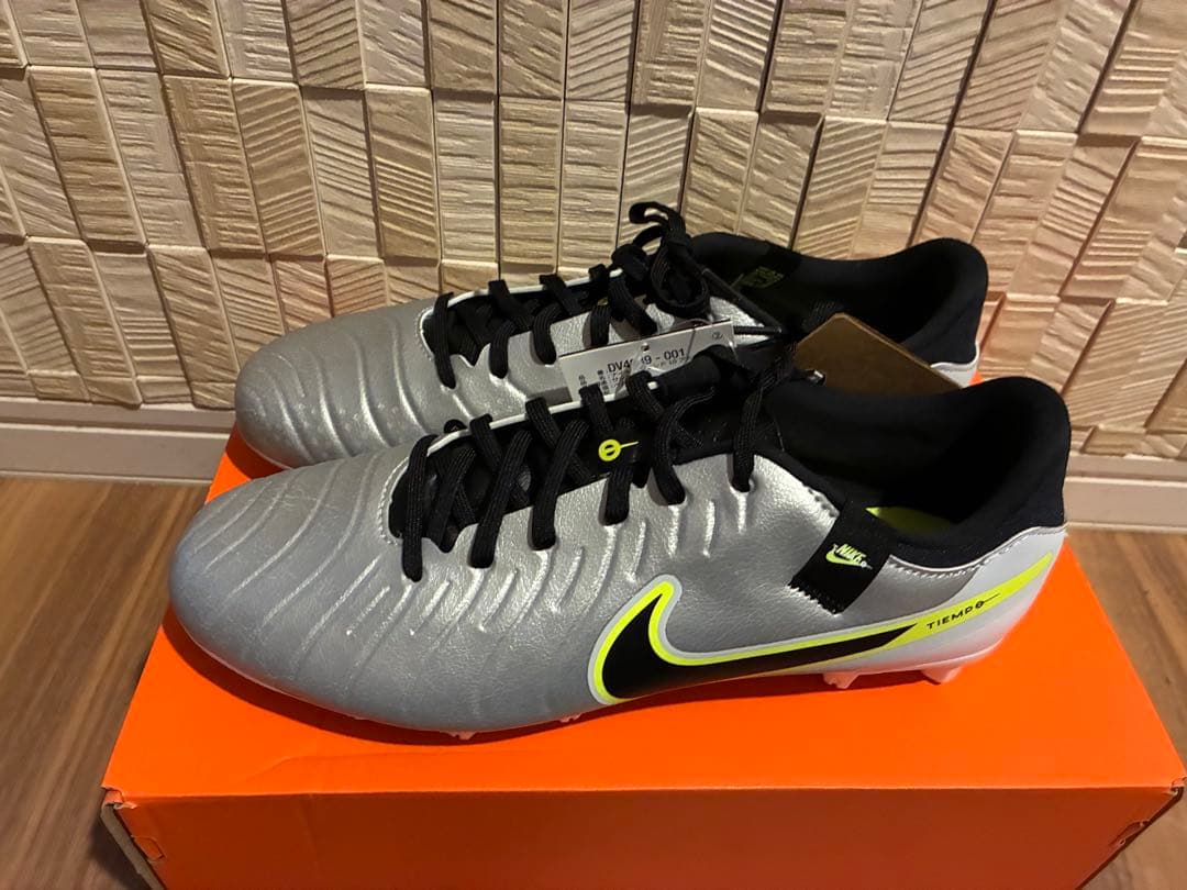 【新品】NIKE サッカースパイク