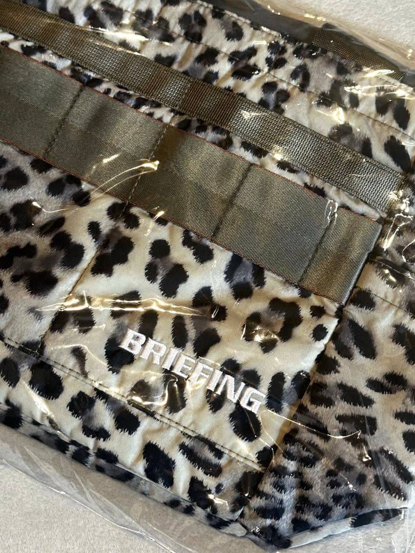 【新品・未使用】ブリーフィング カートバッグ アニマル柄