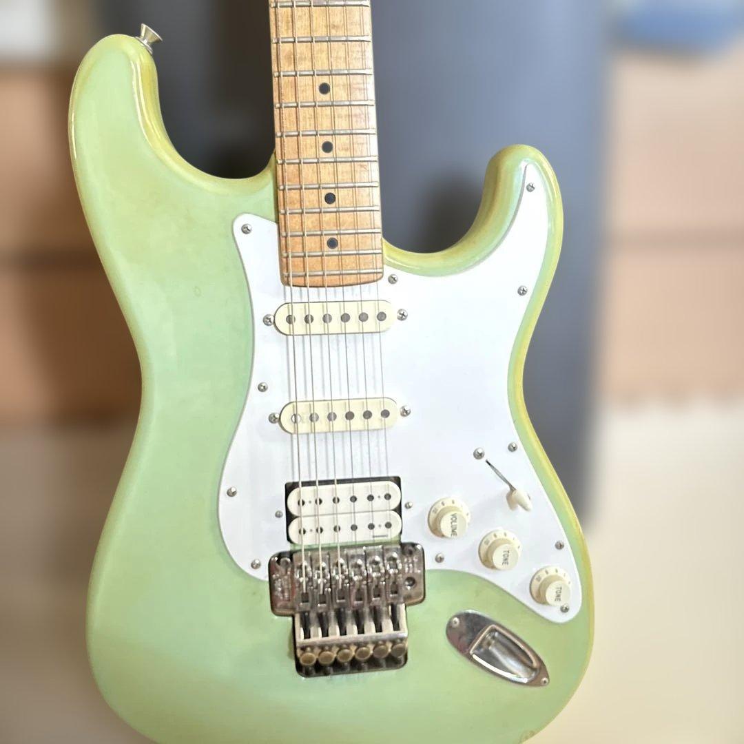 Fender JAPANストラトキャスター ＳＴＲ？フジゲン製ハードケース付き。