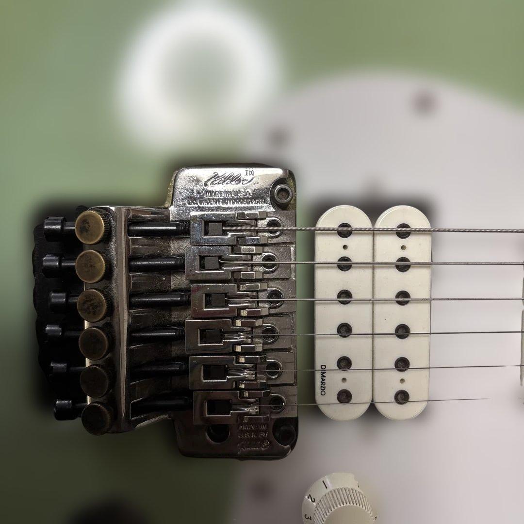 Fender JAPANストラトキャスター ＳＴＲ？フジゲン製ハードケース付き。