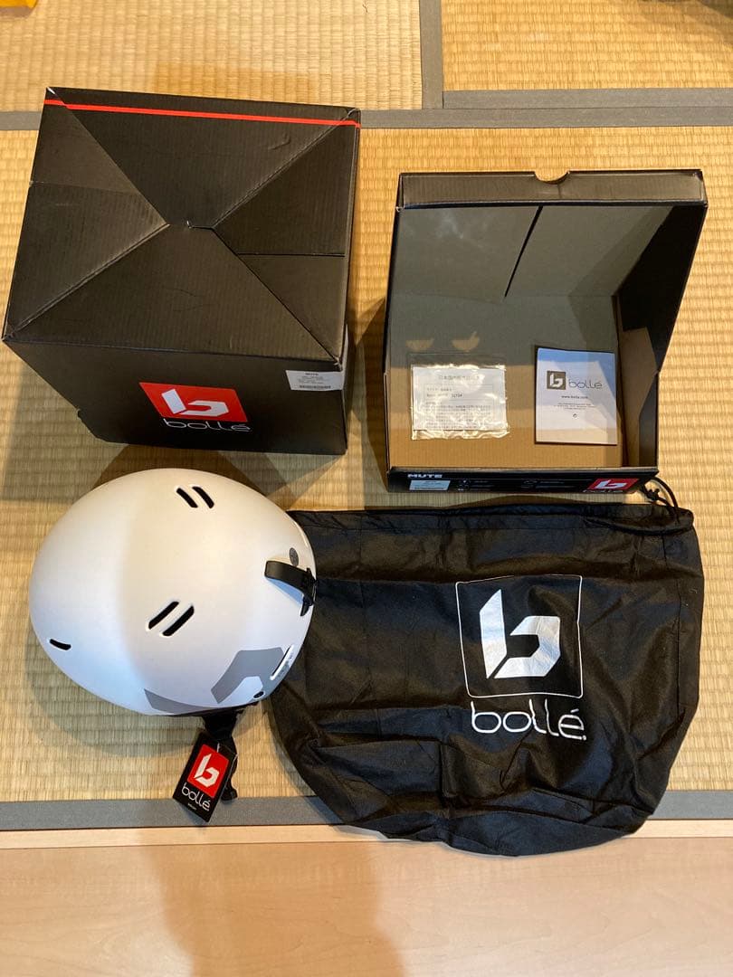 【未使用品】ボレー ヘルメット ミュート32154ホワイト サイズL 現行モデル
