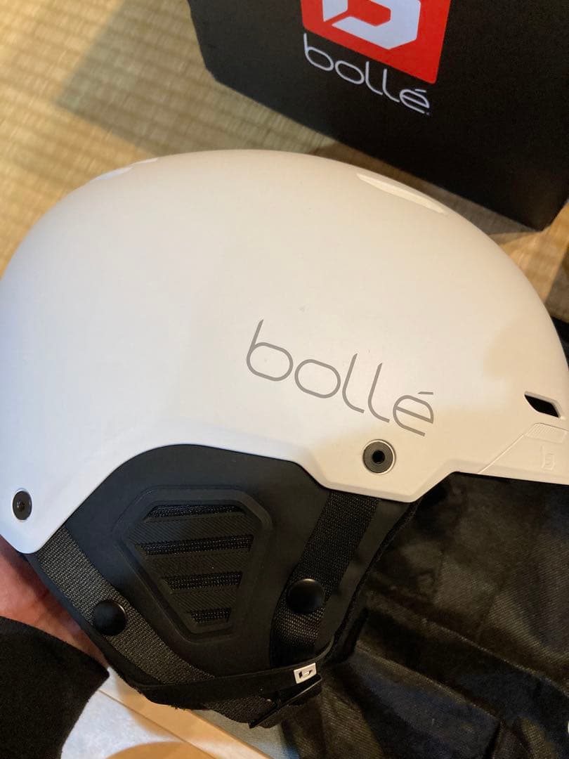 【未使用品】ボレー ヘルメット ミュート32154ホワイト サイズL 現行モデル