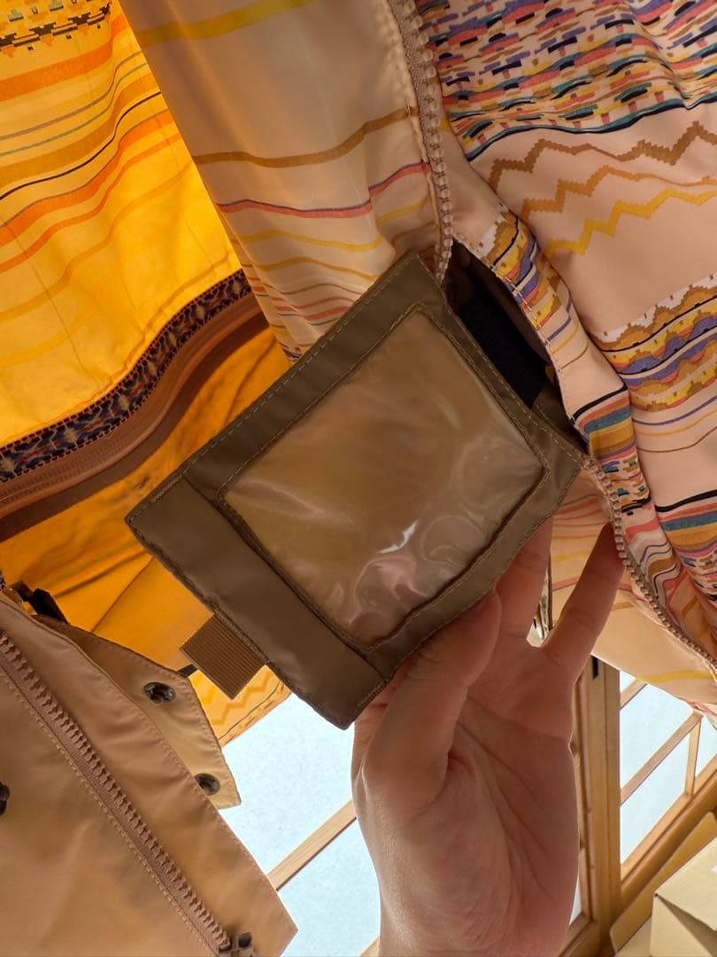 BURTON LIVINGLINING スノーボードウェア Mサイズ ベージュ