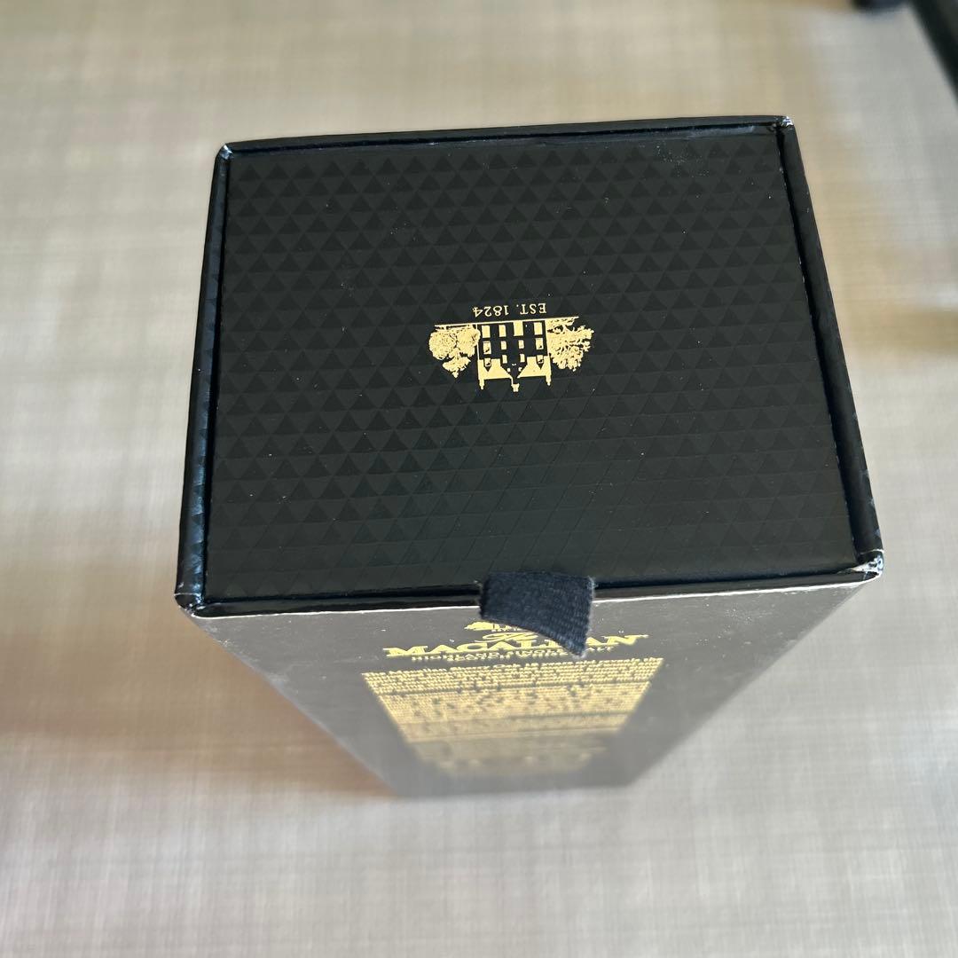 The Macallan 18年 シェリーオークカスク 700ml