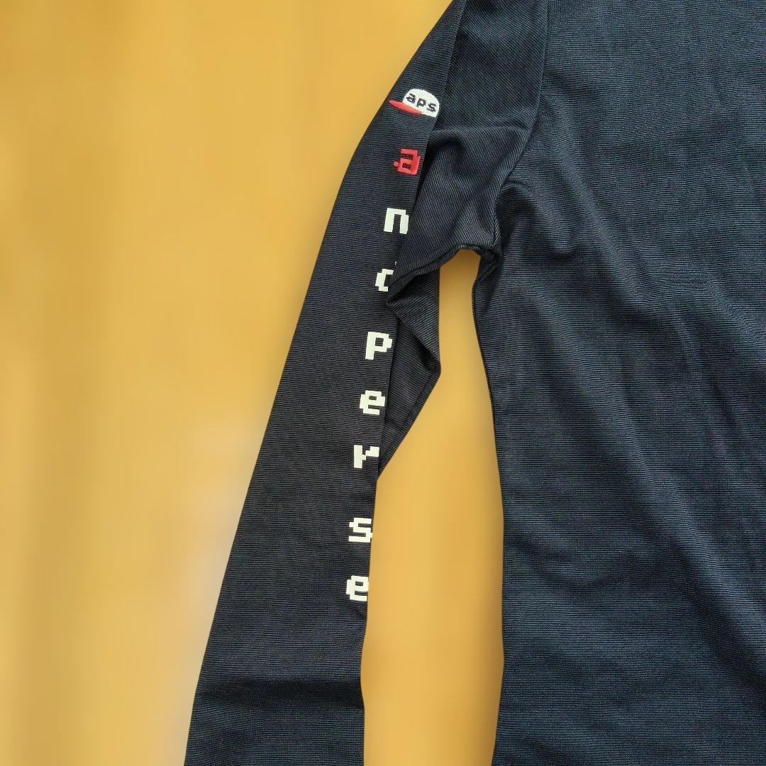 新品and per se 濃紺モックネックシャツ