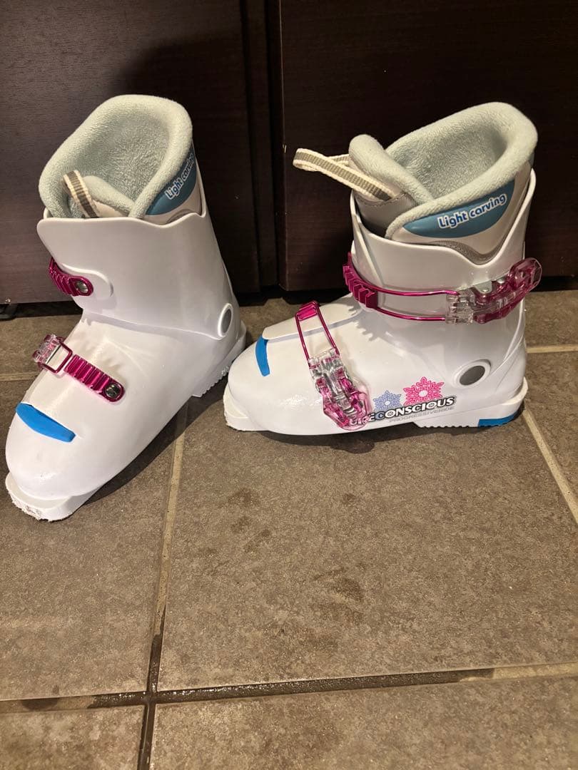 【HEAD】スキー板【127cm 】【ポール100㎝】【ブーツ23㎝】【美品】