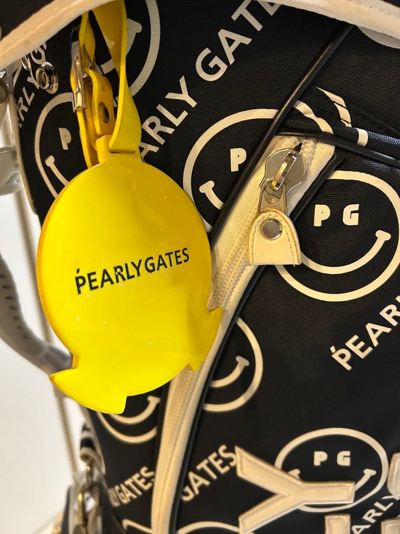 PEARLY GATES スマイル柄ゴルフバッグ