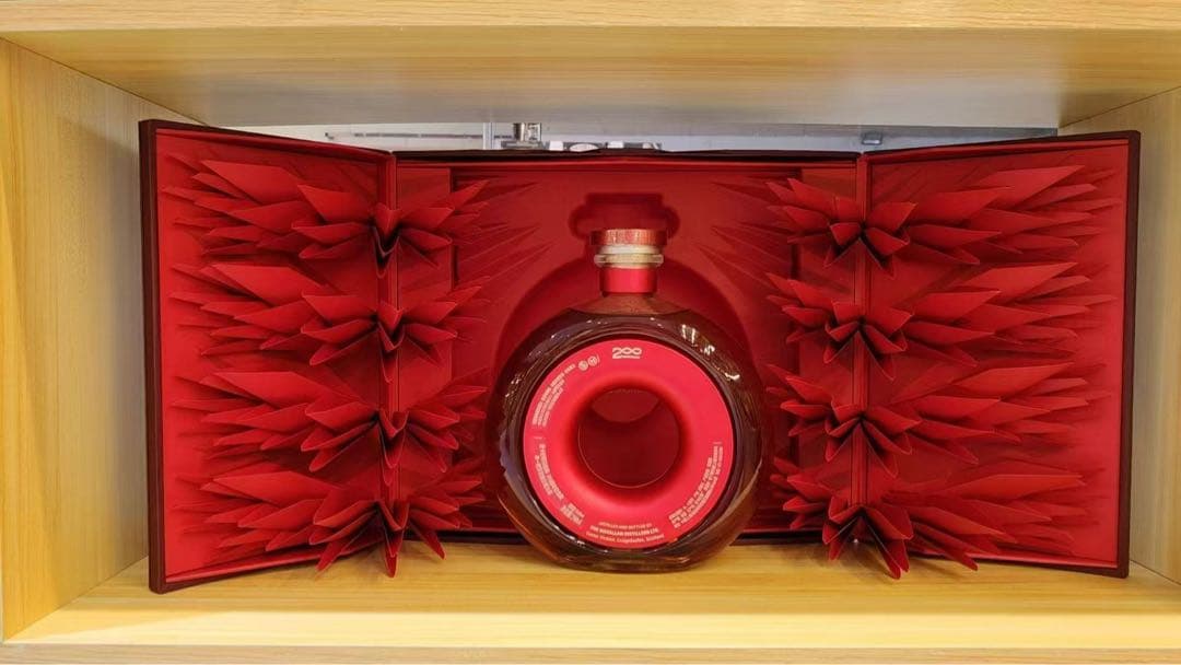 マッカラン200周年限定ボトル700ml x3本セット本箱付　MACALLAN