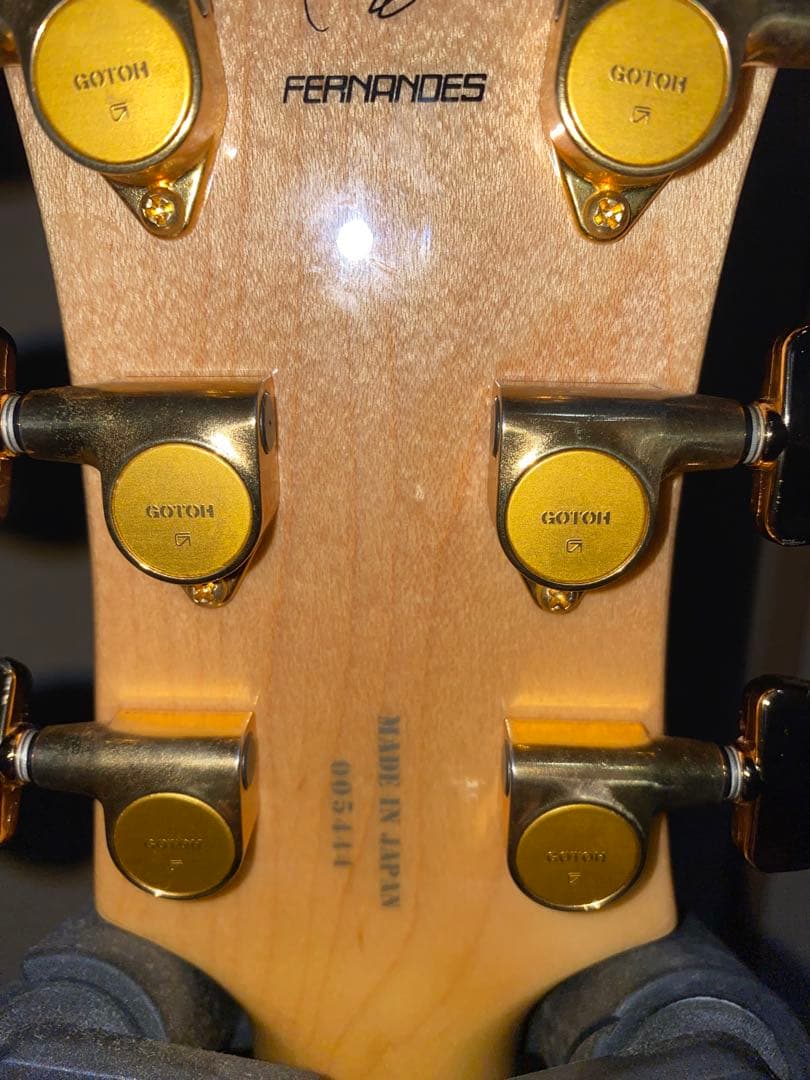 hideギターサイケモデル　 ワンタッチスタンド、新品弦、オーナーマニュアル