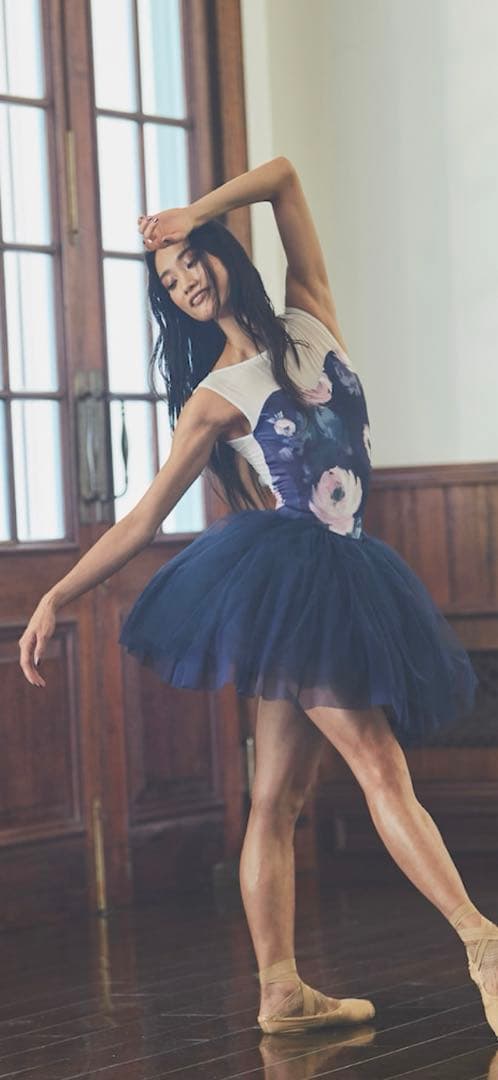 新品　stina Mサイズ　ショッパー付き