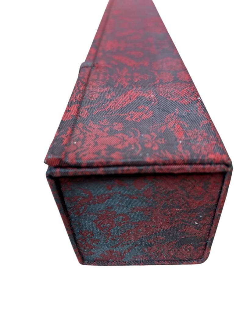 良品　横山大観　霊峰富士図　《復刻謹製》　絹本掛軸一幅　特製保存収納箱