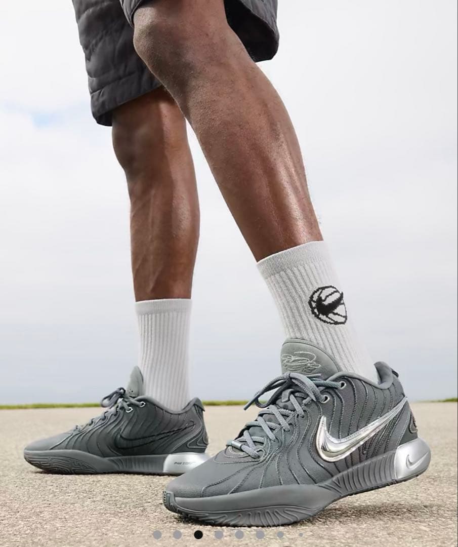 新品未使用　レブロン　21 EP 31cm バスケットボールシューズ