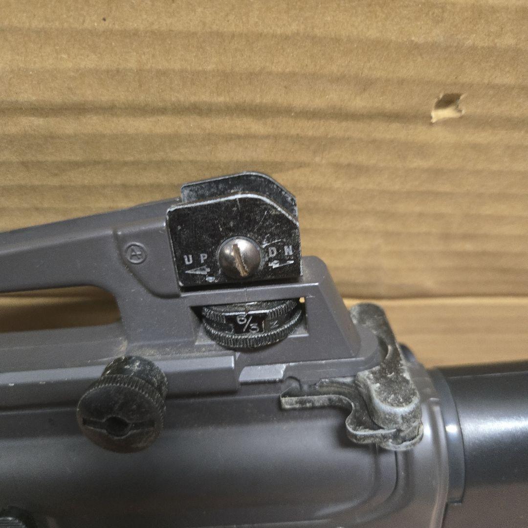 東京マルイ電動ガン コルトM16A2　マガジン付