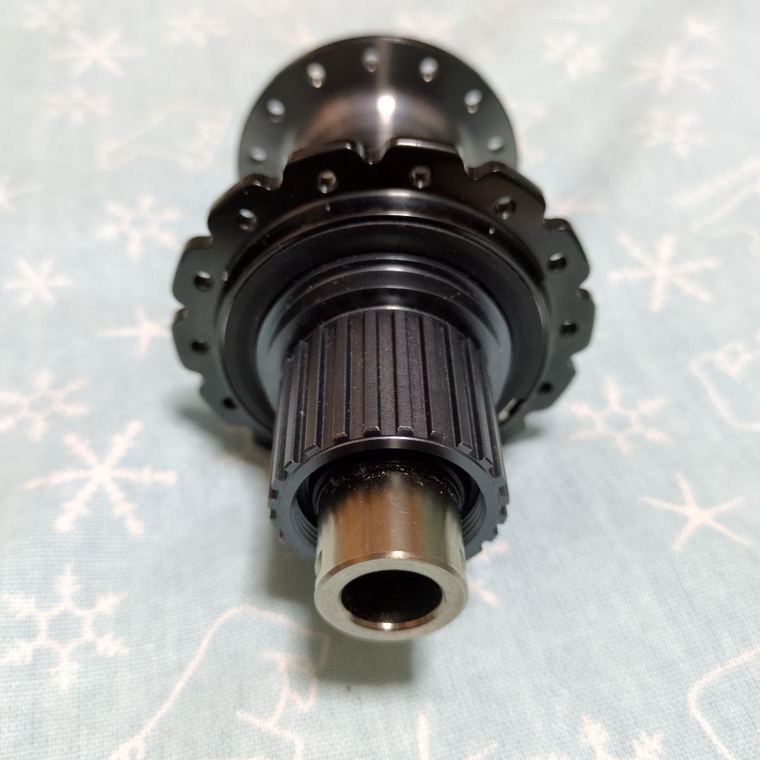 SHIMANO XTR FH-M9111 142/ 28H Microスプライン