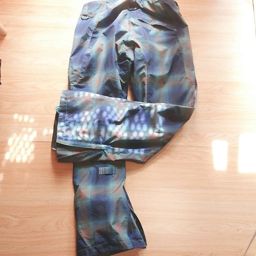 バートン ak スノボウェア