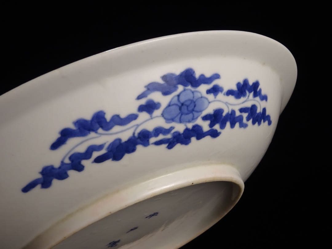 明治時代　平戸焼　染付　白抜き　菖蒲文　皿　飾皿　額皿　陶額　古伊万里　墨弾き