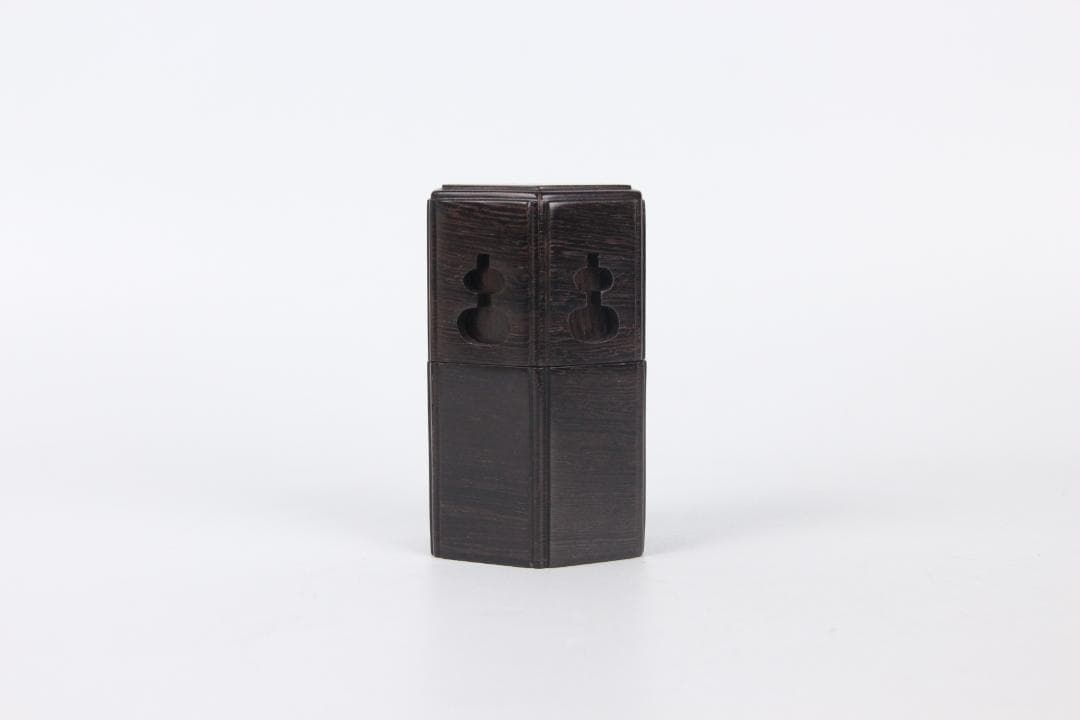 昇斎　作　鉄刀木 葫蘆形透かし 莨入 茶入　共箱 ED1-8