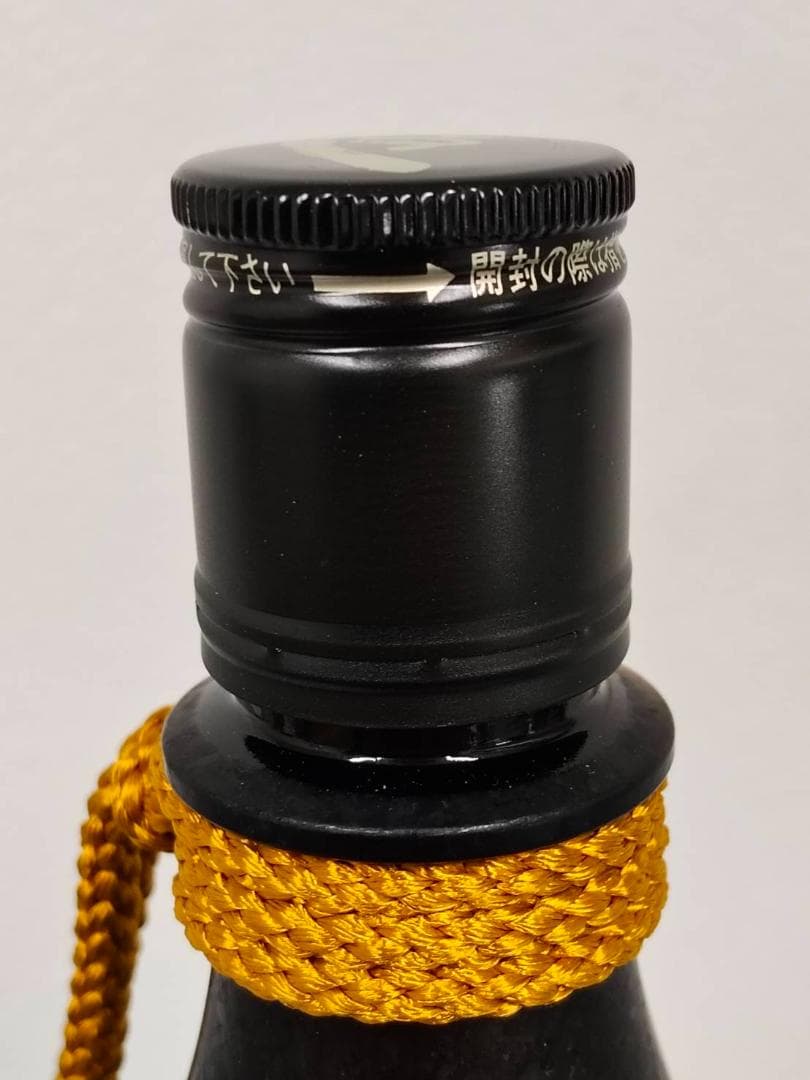 【未開栓】一どん　1800ml　限定品　木箱入り