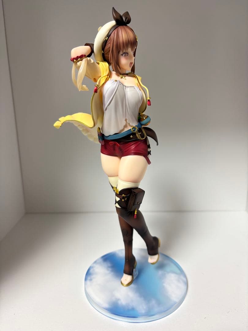 アルター　ライザのアトリエ　ライザリン・シュタウト　フィギュア