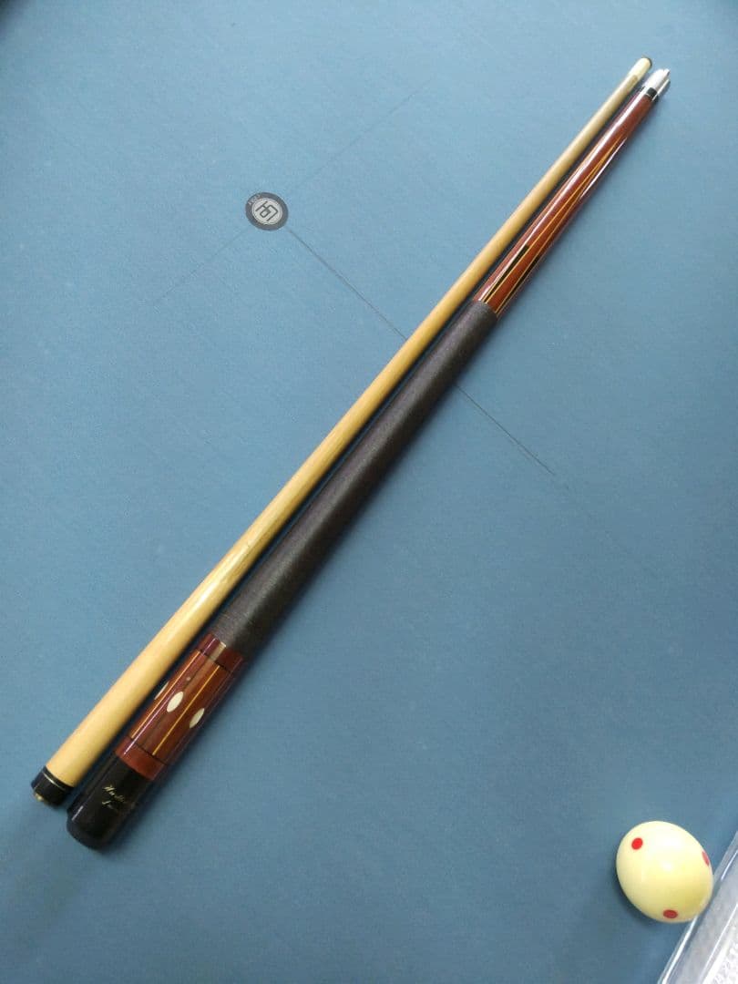 ルカシー ビリヤードキュー