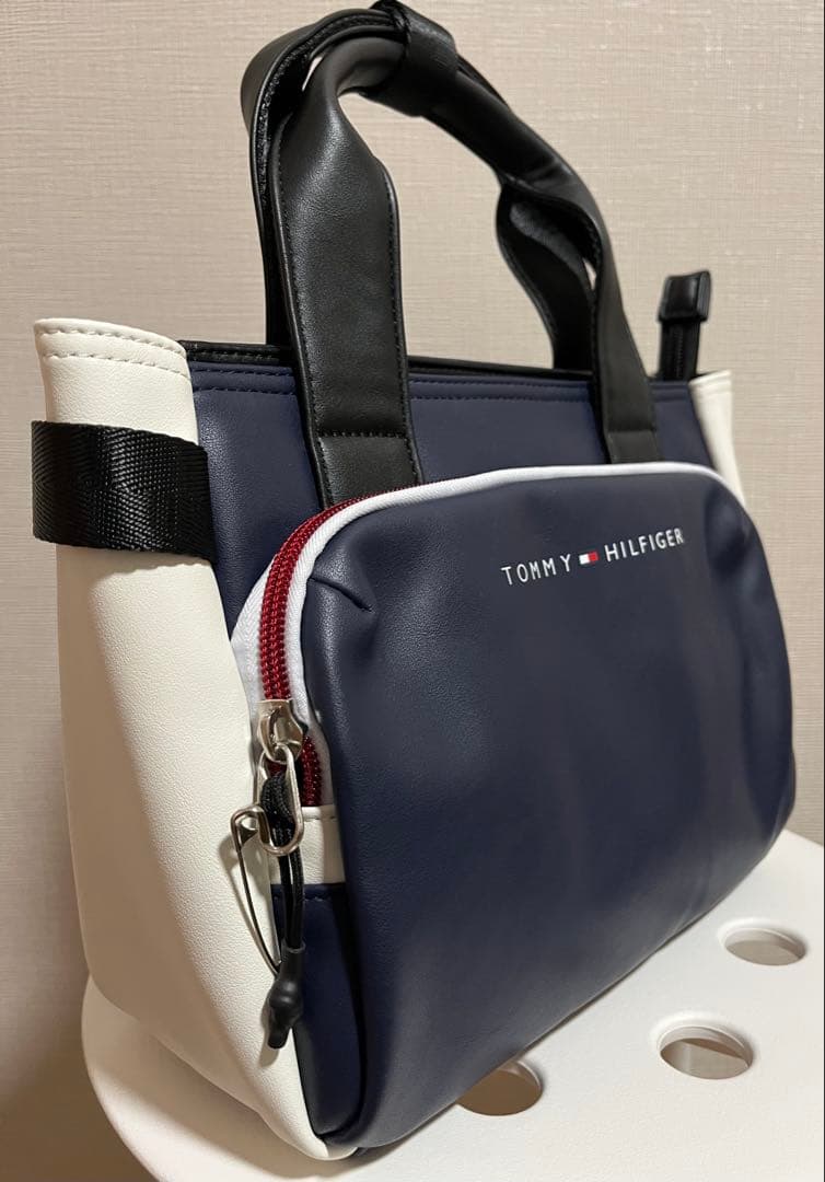 トミーヒルフィガーゴルフ　25年秋冬新作　ラウンドバッグ