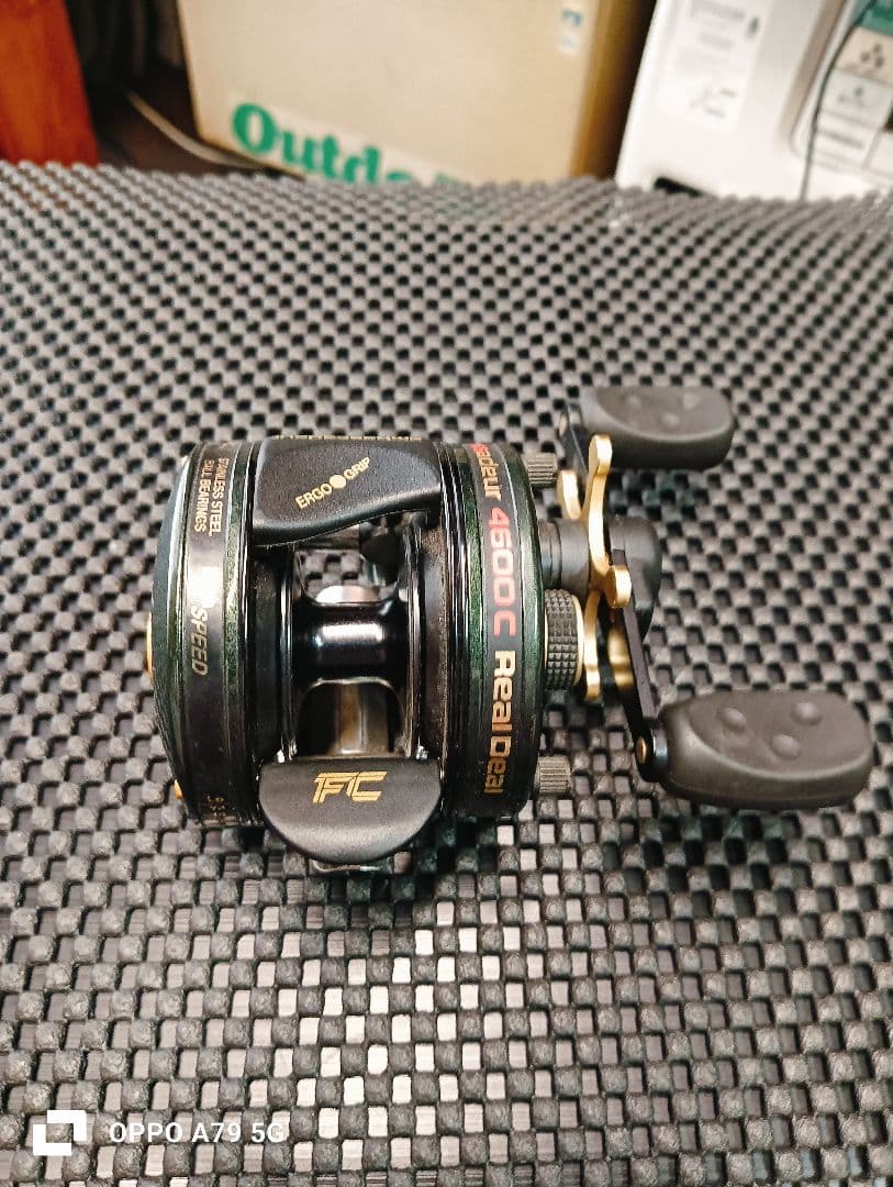 新品アブガルシア アンバサダー 4600C グリーン イマカツモデル