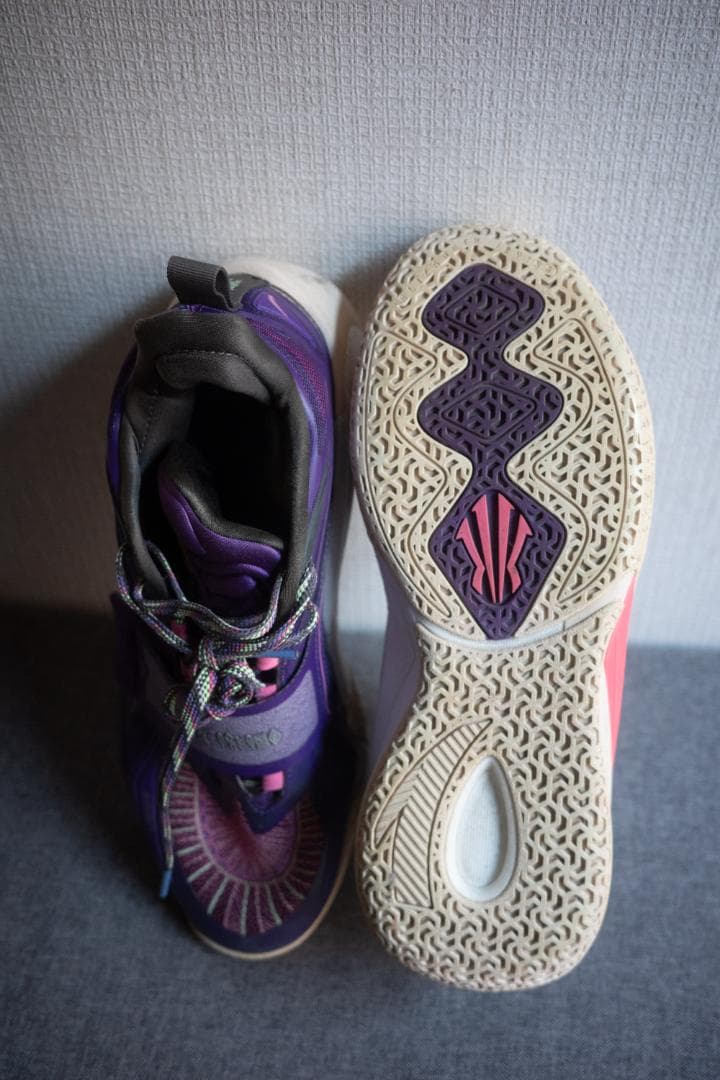 Kyrie x ANTA “Artist on the Court”