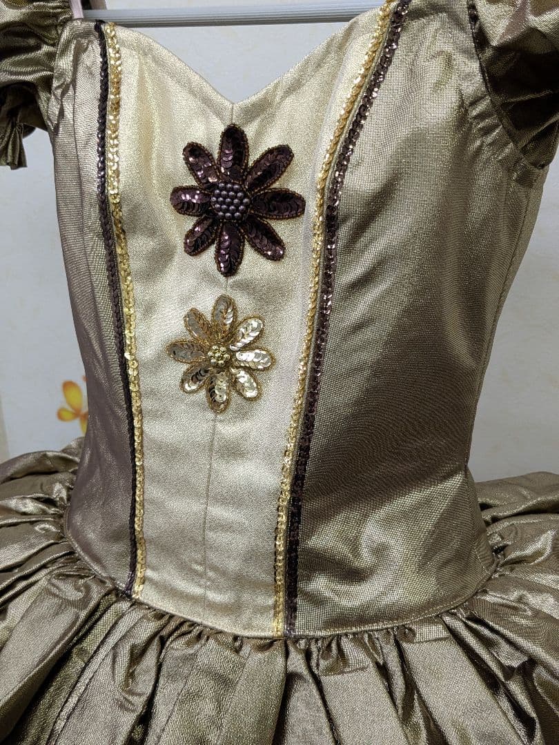 ゴールド/茶バレエチュチュ 7着セット