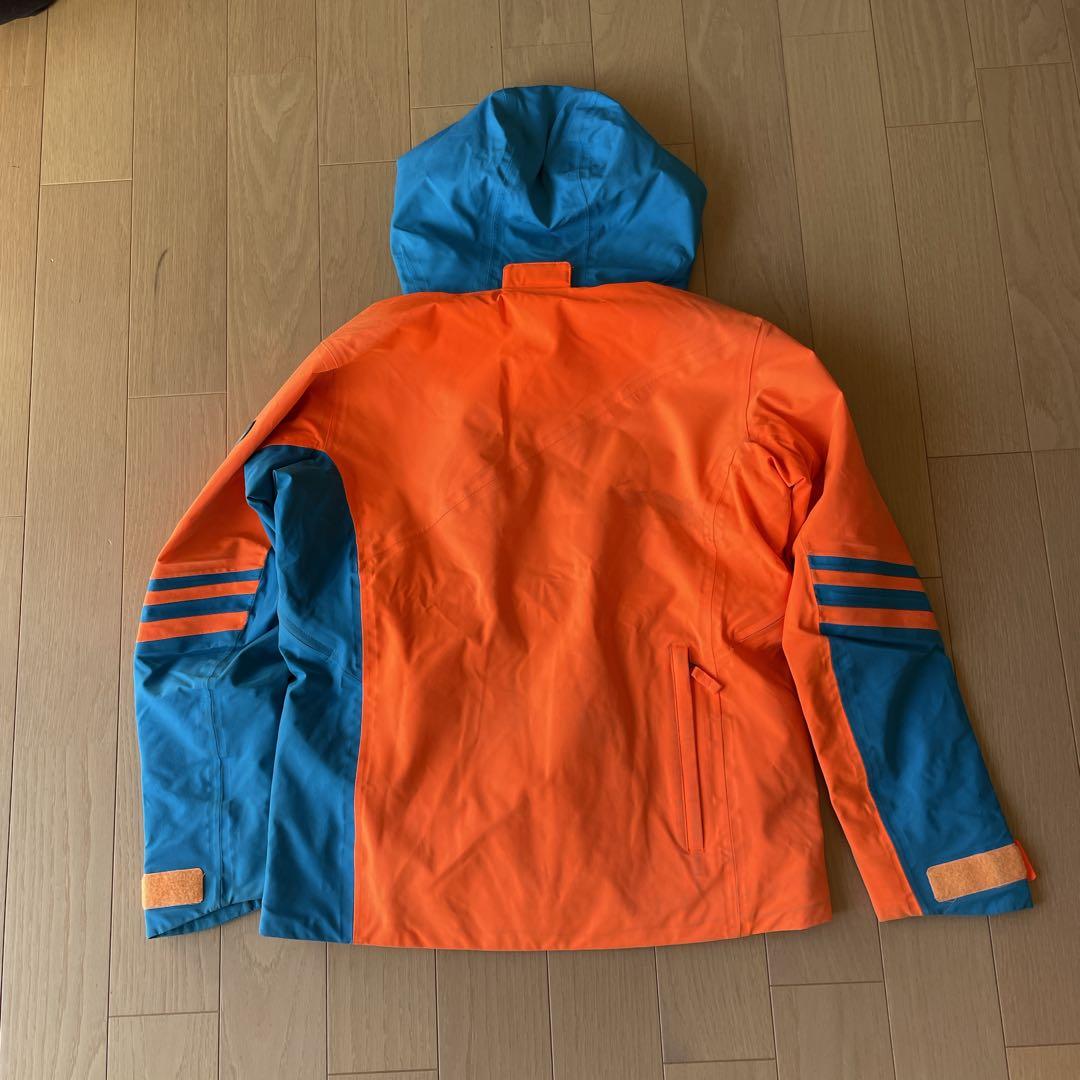 オンヨネ　ONYONE スキーウェア　デモチーム　サイズS 中古