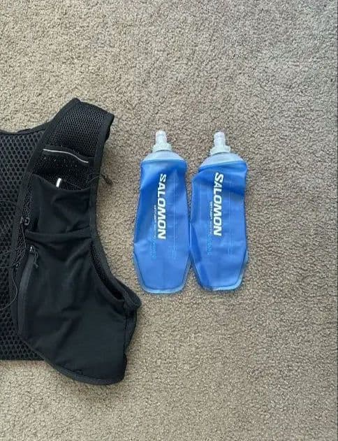 SALOMON ランニングベスト メッシュ ブラック 水筒2本付き