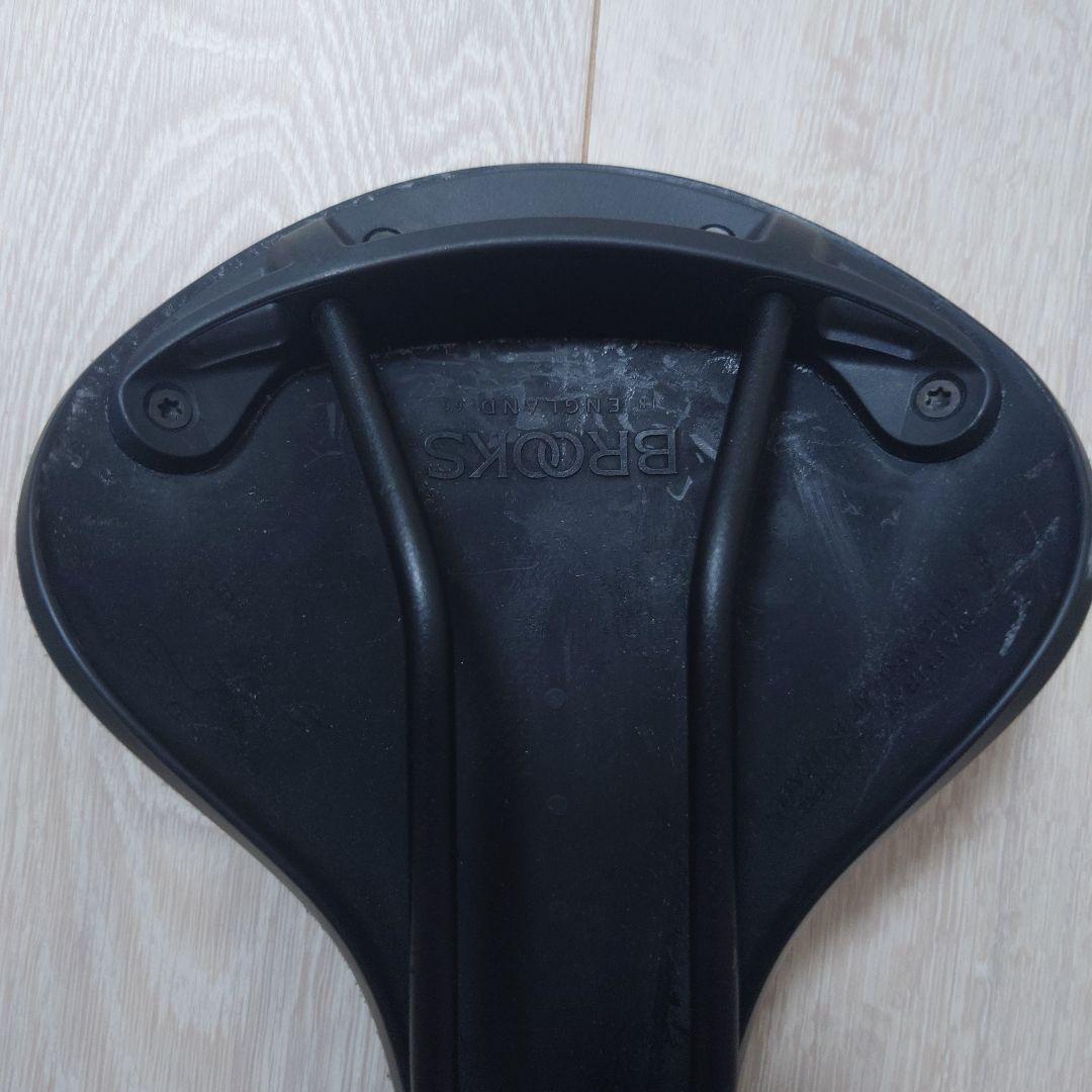 BROOKS サドル