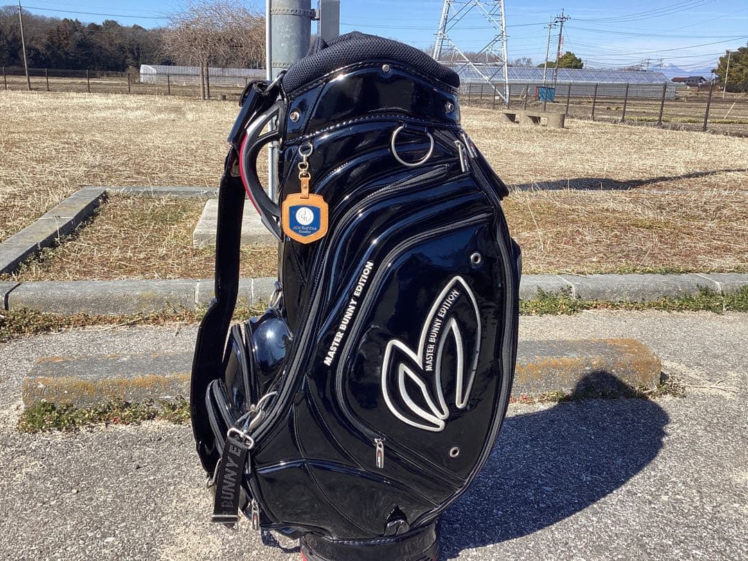 中古　マスターバニー　キャディバッグ　ブラックエナメル