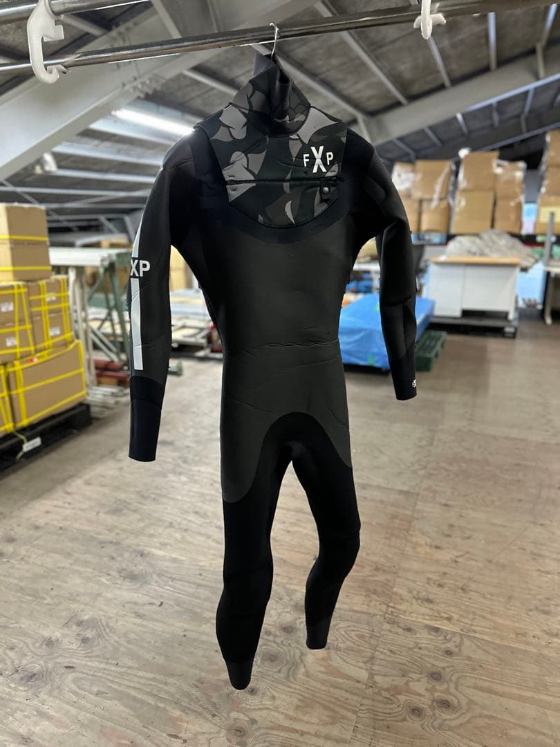未使用FLASH PACKER ネックエントリーウェットスーツ 裏起毛 Lサイズ